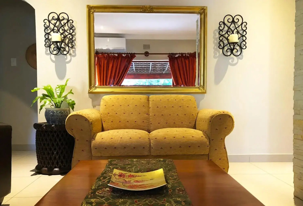 La Mancha - Luxurious Mediterranean Styled Home