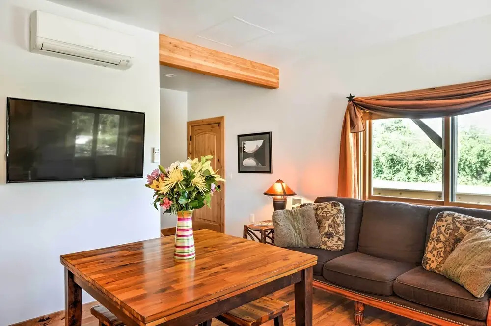 Columbia Falls Vacation Rental: 10 Mi to Whitefish