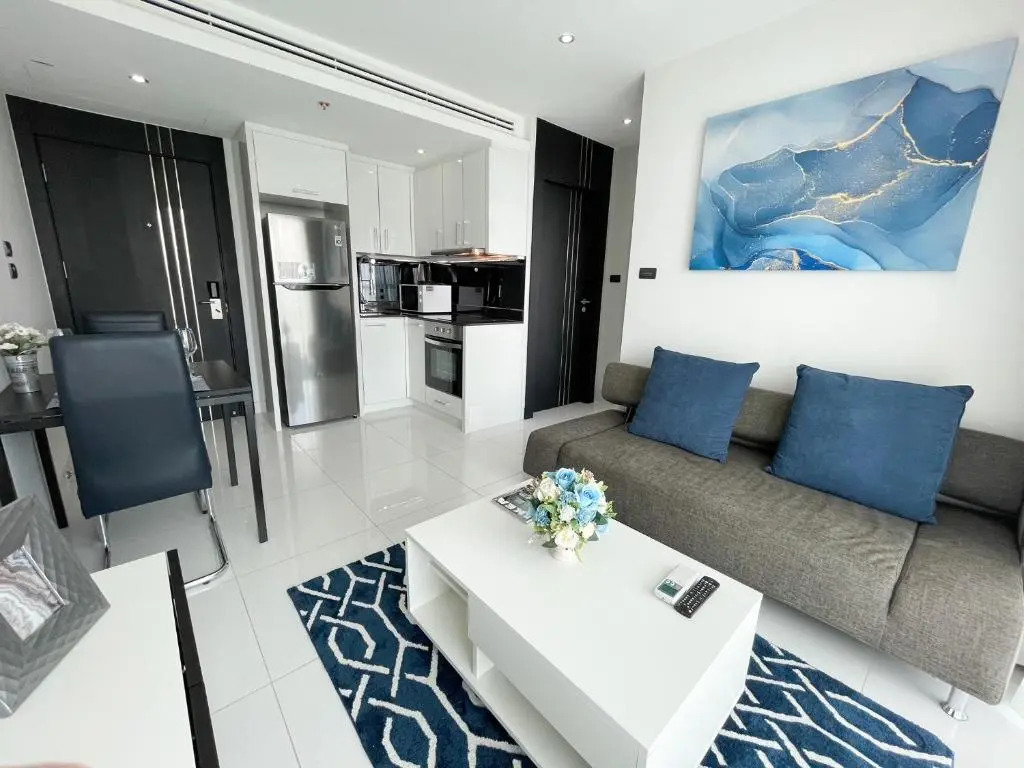 LUXURY 1 Bedroom in Amari Residences