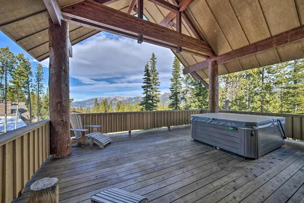 Stunning Ski-in/ski-out Penthouse Condo w/ Hot Tub