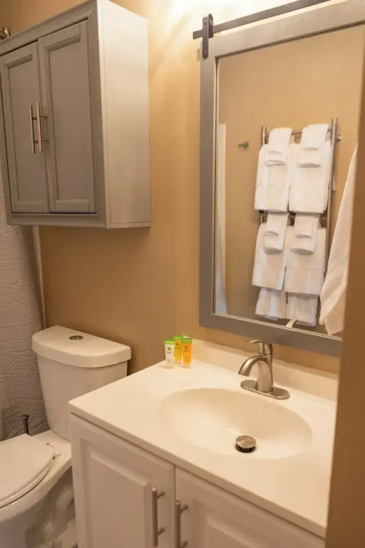 Ann Inn - Downtown New Milford Apartment