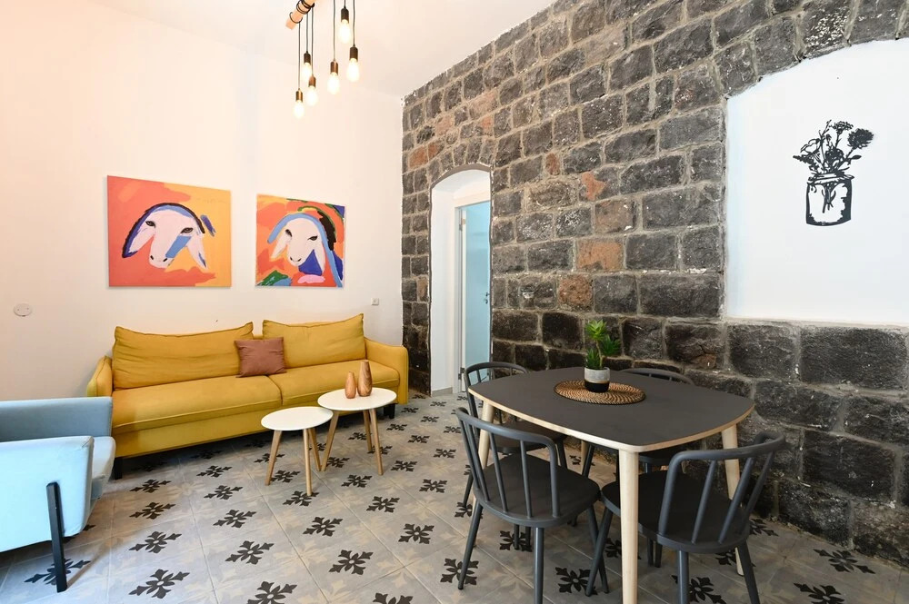 Bazelet Apartments