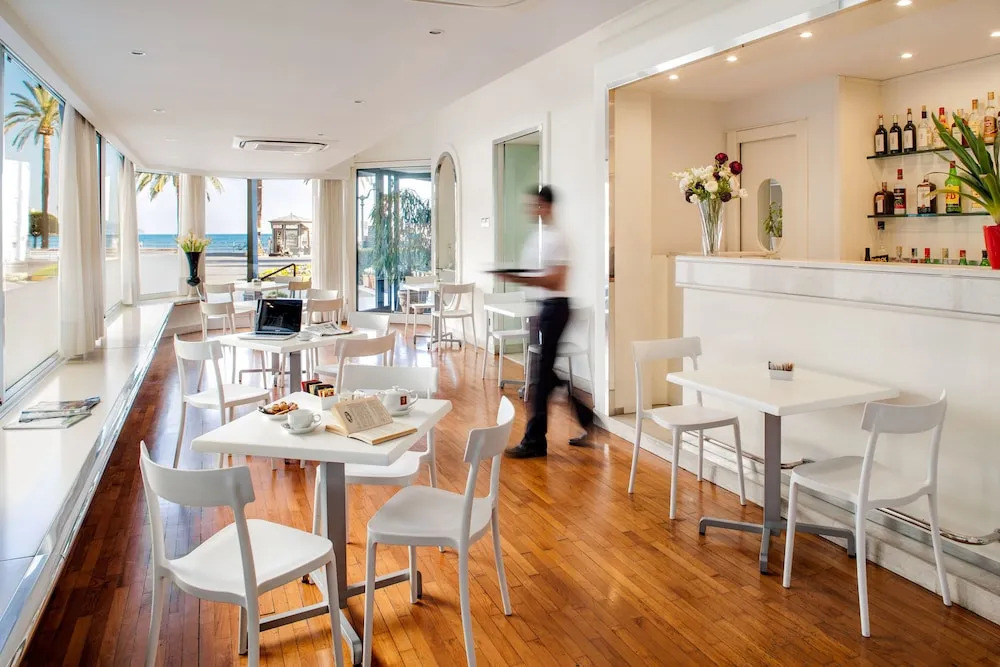 Hotel Riviera