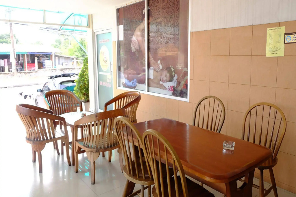 Banchang Apartment and Hotel
