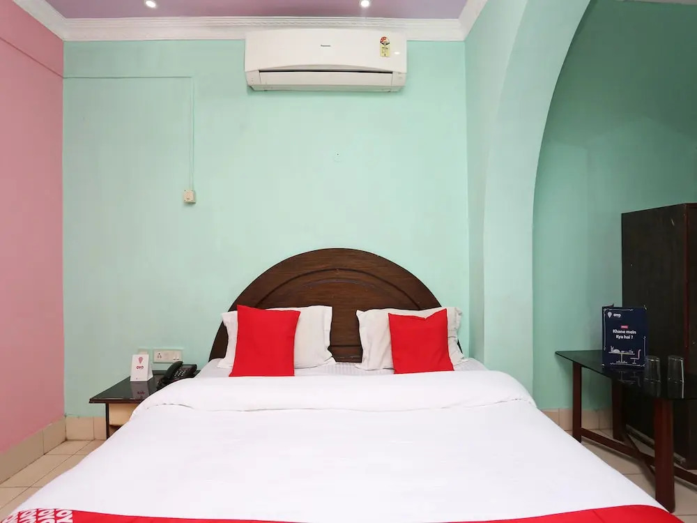 OYO 12337 Hotel Rupashi Bangla