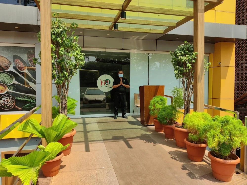 Metro Plaza Hotel by RAK Rooms, Mangaluru