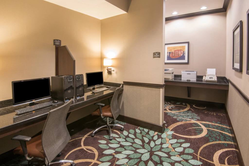 Staybridge Suites Columbus-Airport by IHG