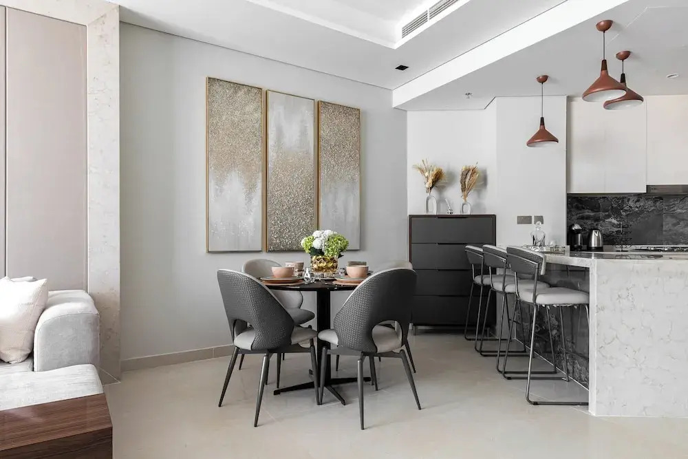 Simply Comfort Vacation Homes Rental Apartments at Nobles Tower Luxury Burj View