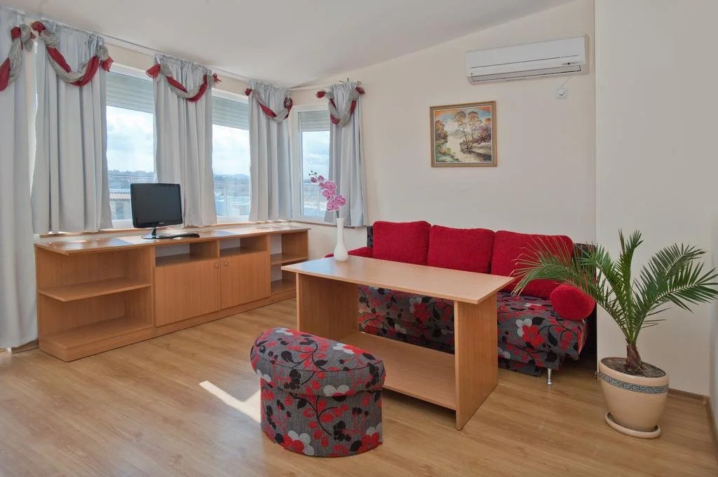 Hotel Briz