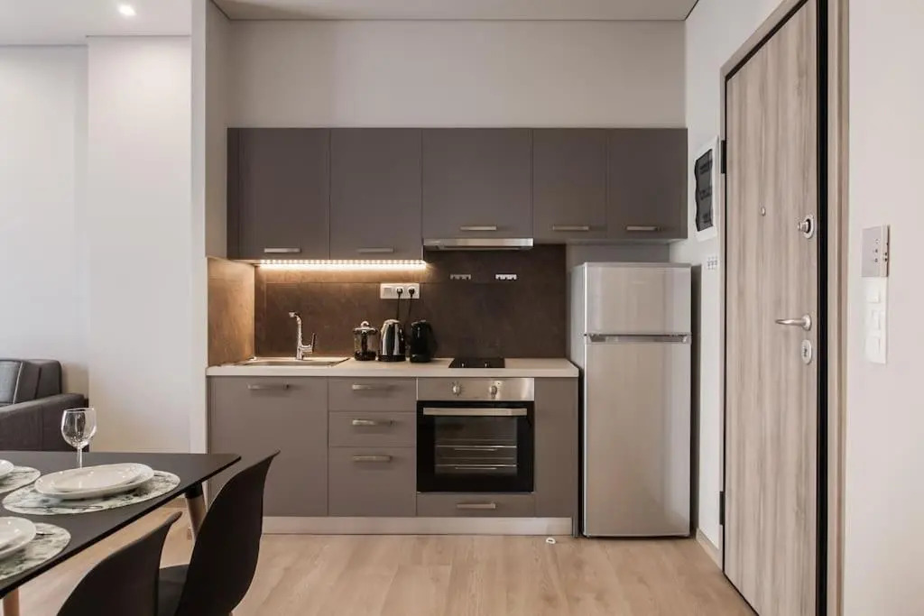 Piraeus Deluxe 2BDR Apt - near metro and port