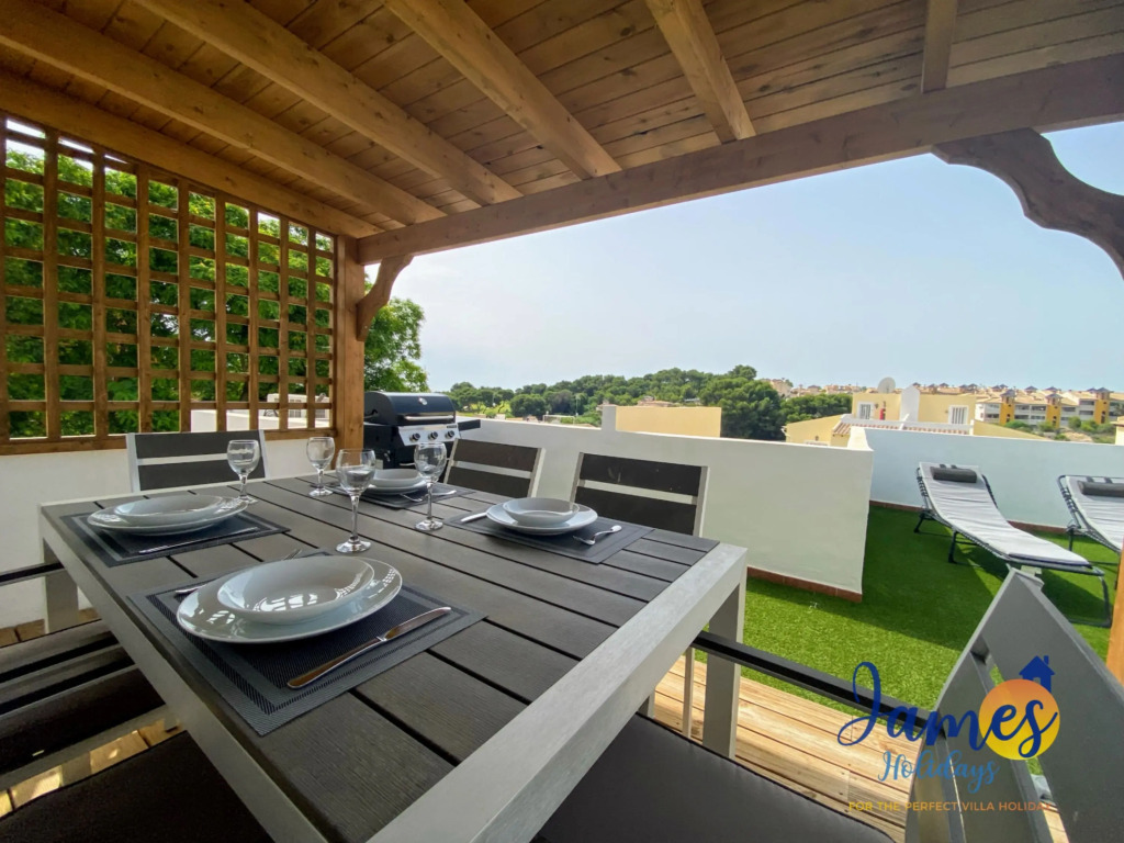 Panorama Golf 1st floor apartment with Comm Pool VM20