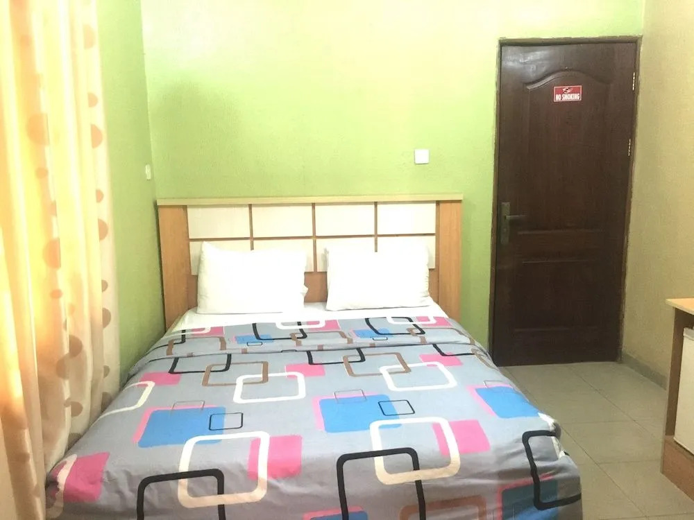 Ostra Hotels