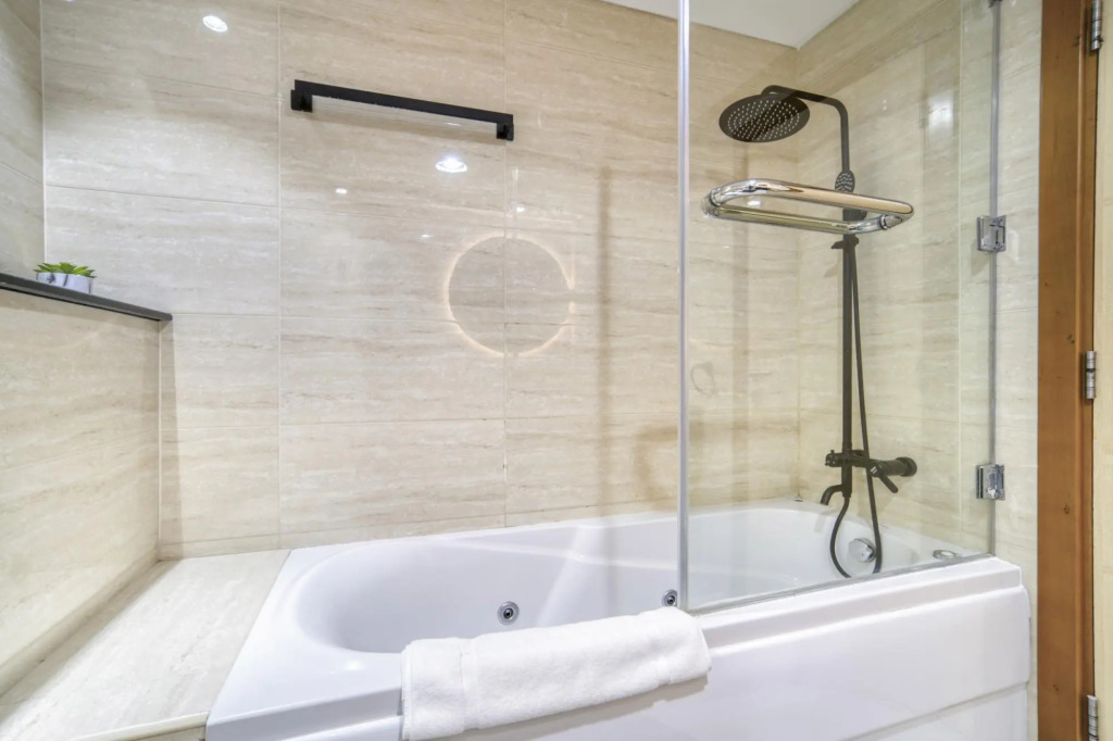 Ocean Heights - 5606- DM