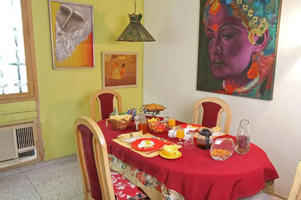 Nina Kochhars Homestay