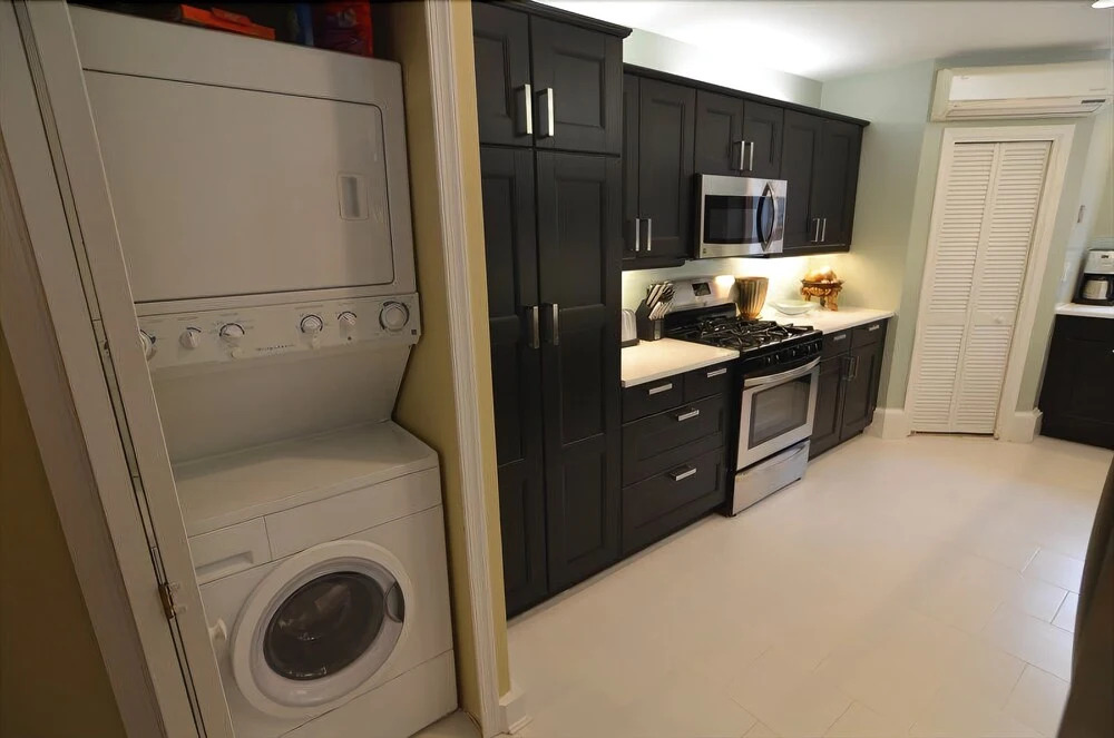 1424 Northwest Townhome #1042 - 3 Br Townhouse