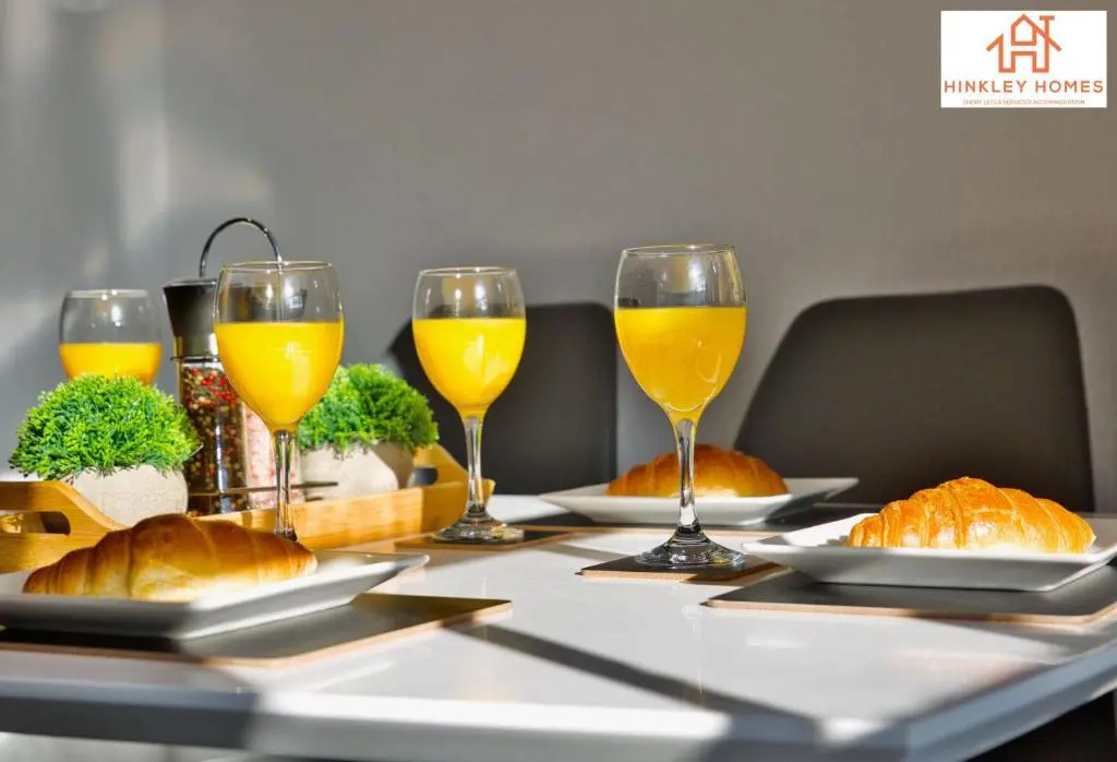 The Highstreet Retreat - Luxurious, Central & Spacious! By Hinkley Homes Short Lets & Serviced Accommodation