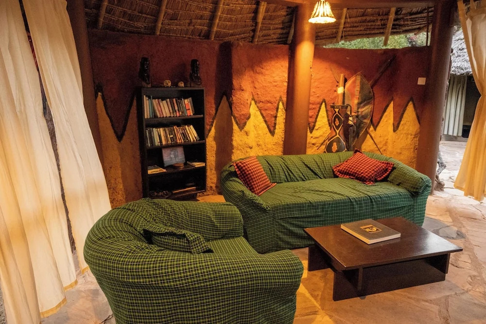Sable Mountain Lodge, A Tent with a View Safaris