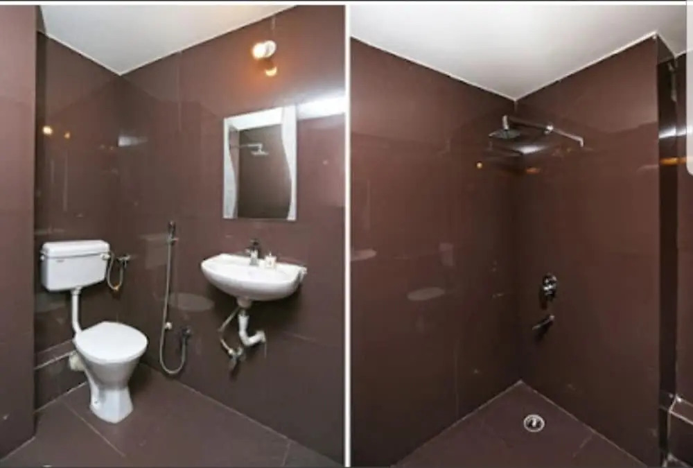 OYO 15468 Hotel Sharda