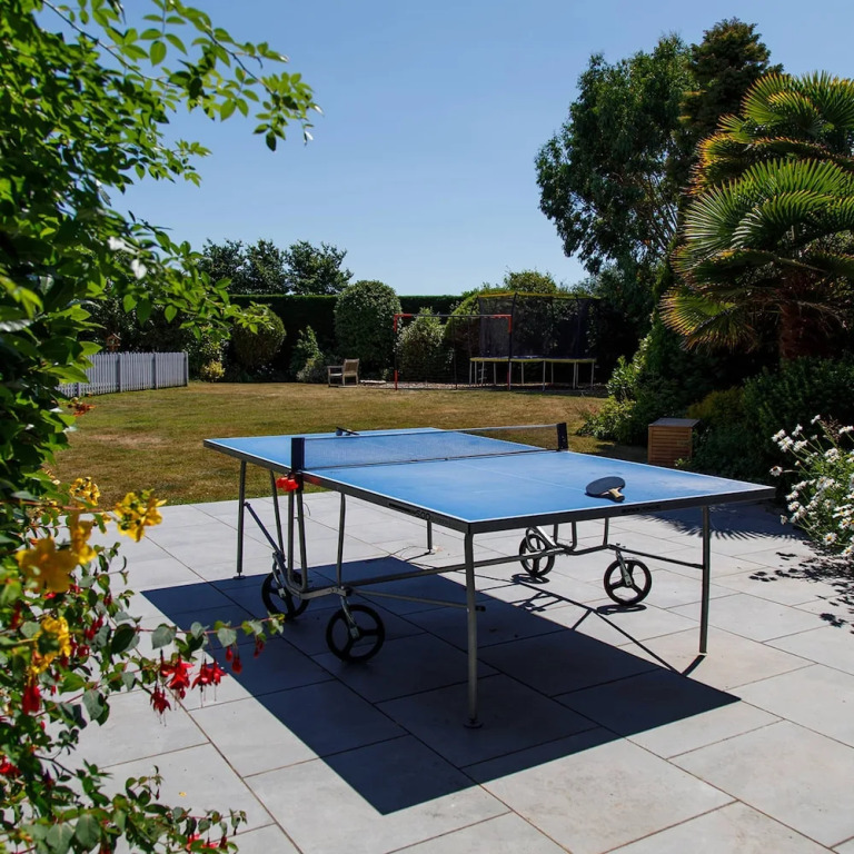 Beach House With Pool in West Wittering