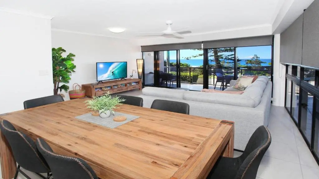 Unit 1 'Phoenix Apartments', Coolum Beach