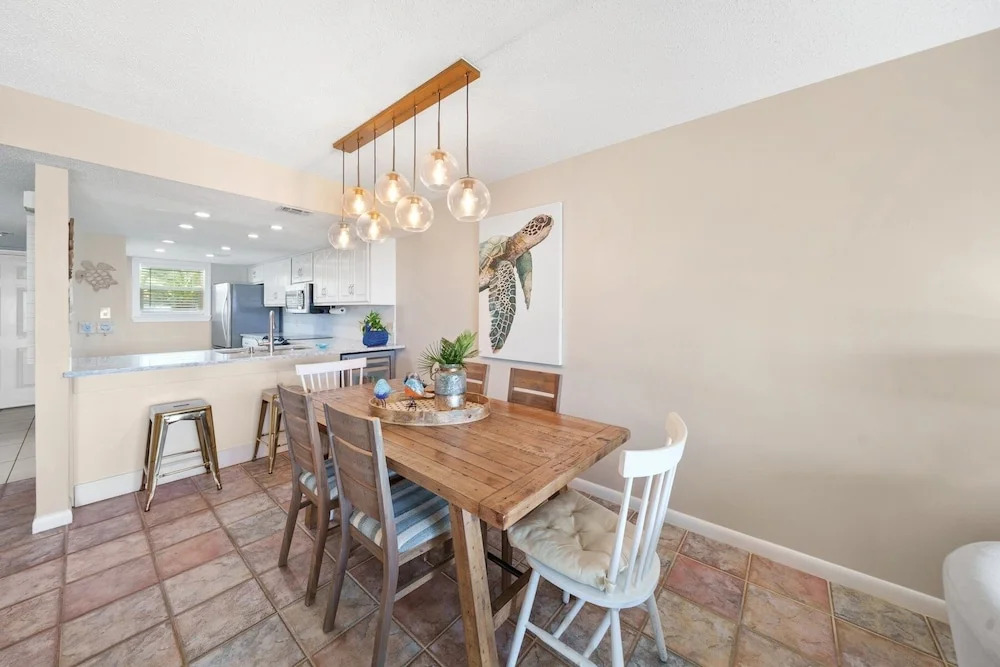 Sol And Sea 2 Bedroom Townhouse by RedAwning