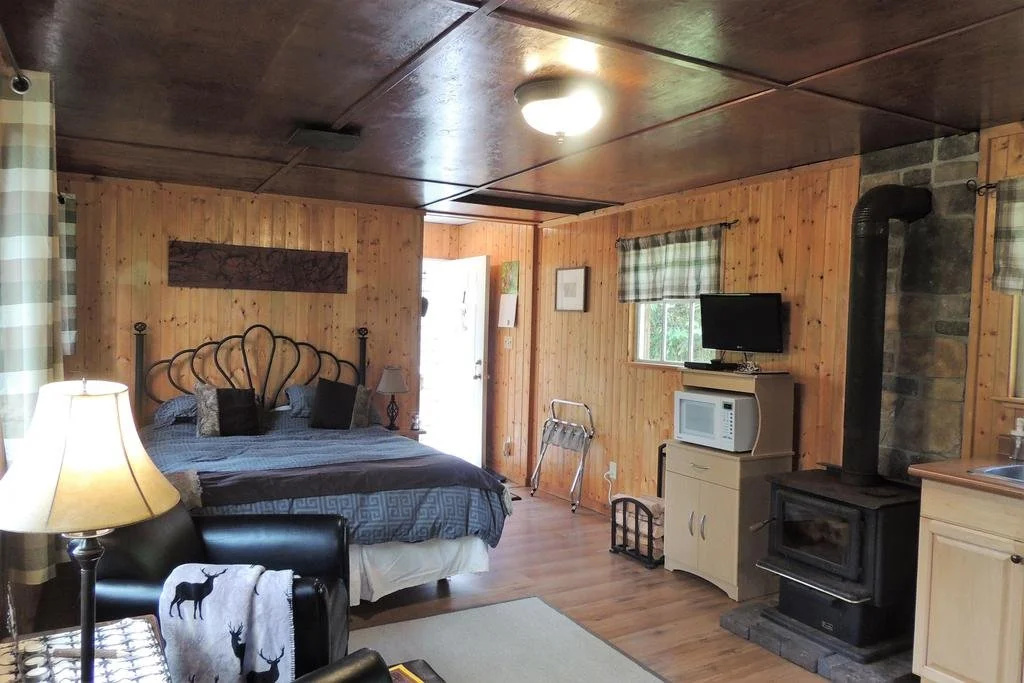 Remote Renfrew Riverside Retreat