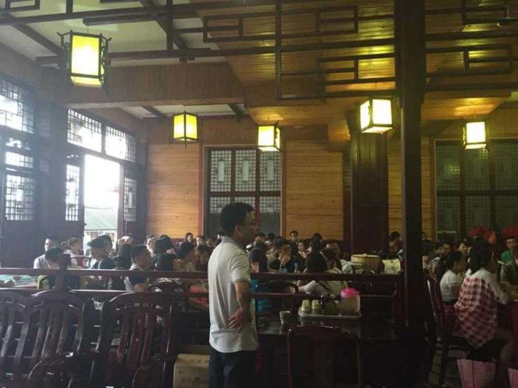 Lushengzhai Inn