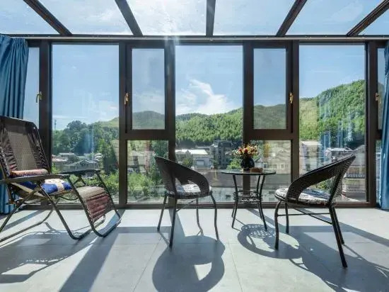 Anji Yunshang Grassland Jinshuiloutai Homestay
