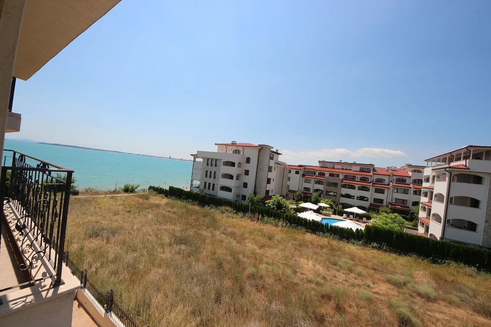 Menada Royal Bay Apartments