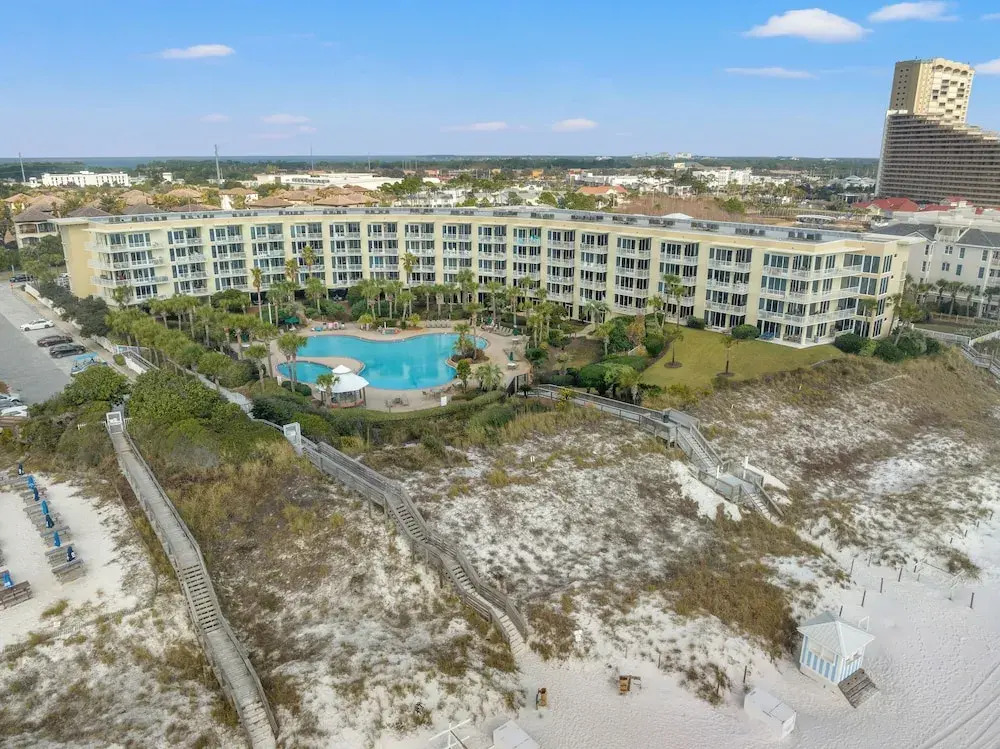 Beachfront Luxury 2Bd 2Ba Condo With Balcony! Sleeps 6!