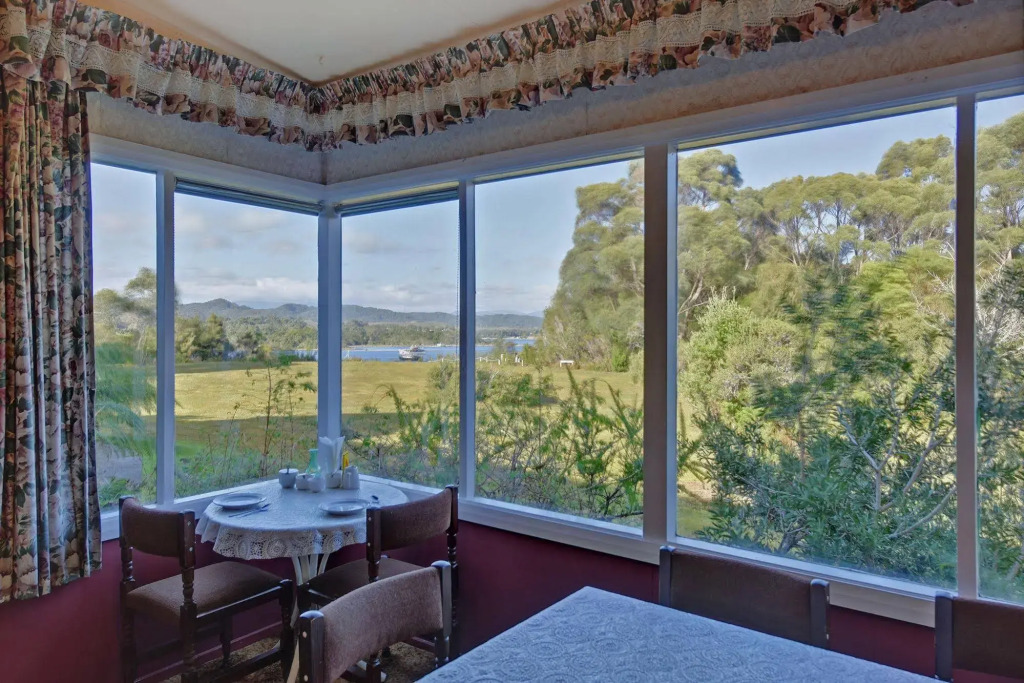 Strahan Wilderness Lodge