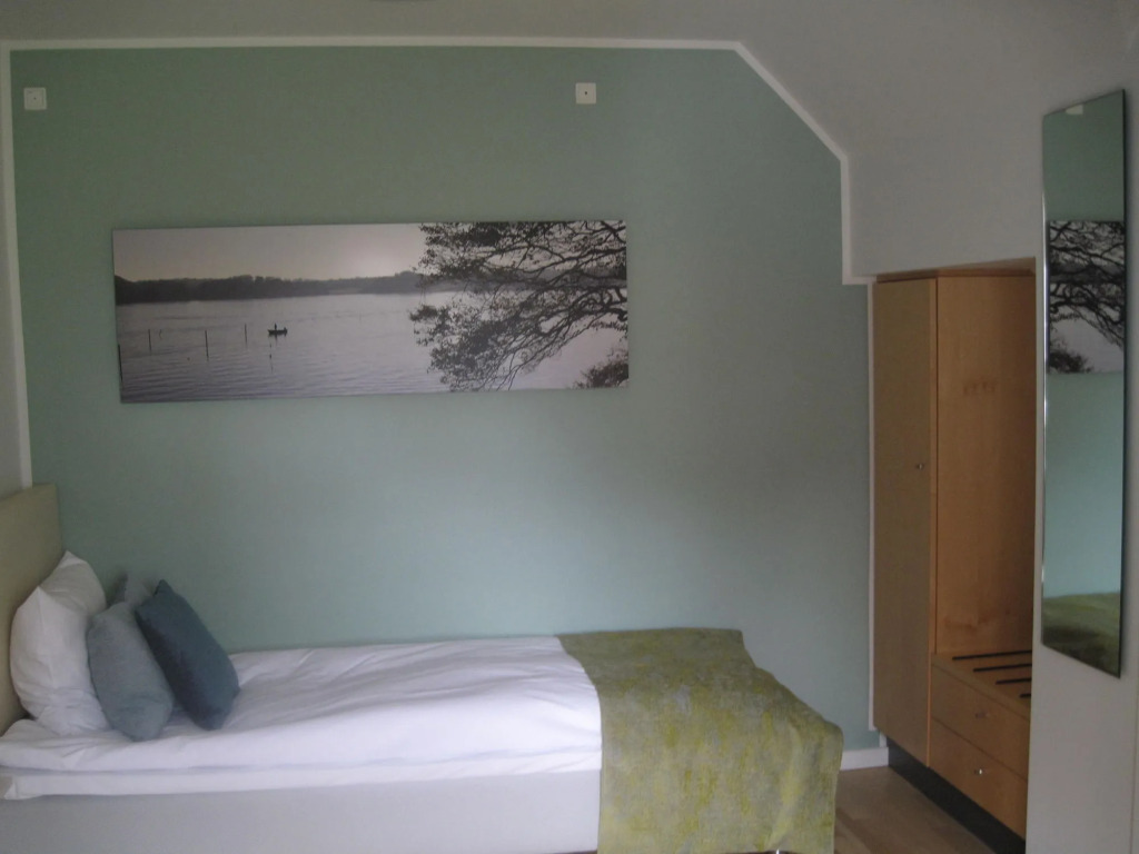 Sixtus Sinatur Hotel & Konference