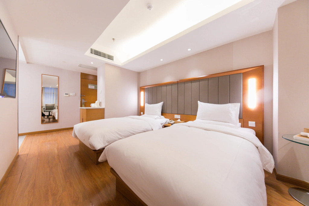 JI Hotel Shanghai Yan An Road Branch