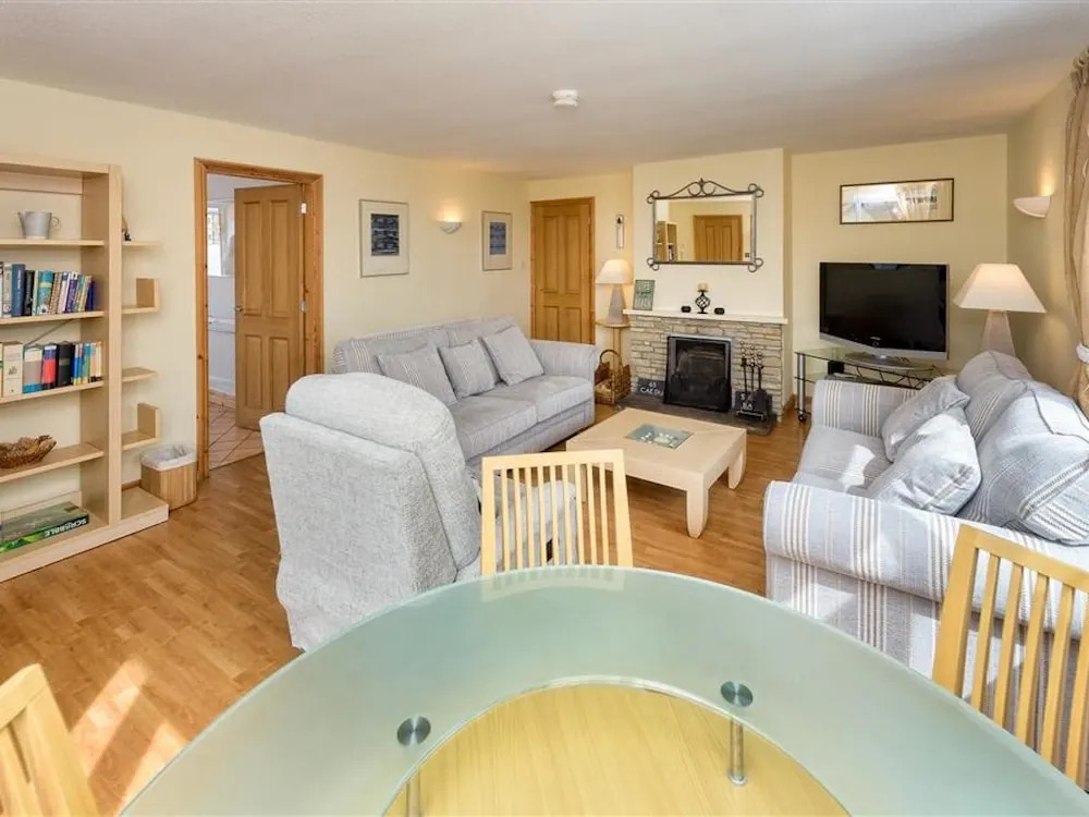 A Comfortable Stay in This House Near Abersoch and Snowdonia National Park