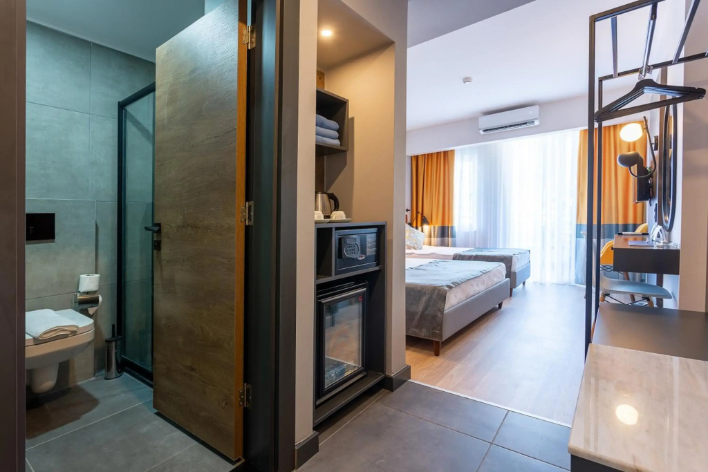 Ramira Joy Hotel