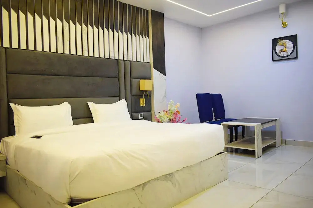 Country Ambience Hotel By Jags City Mall