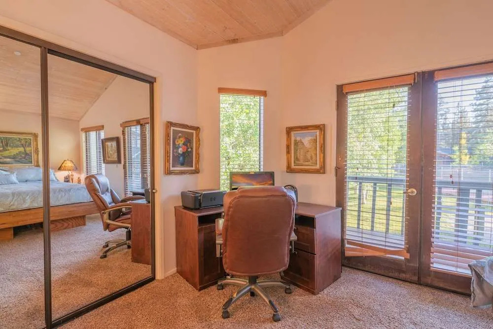 Lakefront Viking Oasis