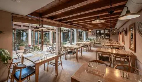 Hotel Ayllon