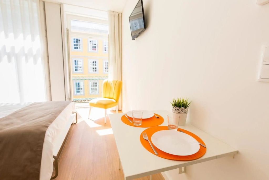 Downtown Porto Mouzinho Studio Apts