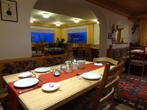 Apartments Tschanun