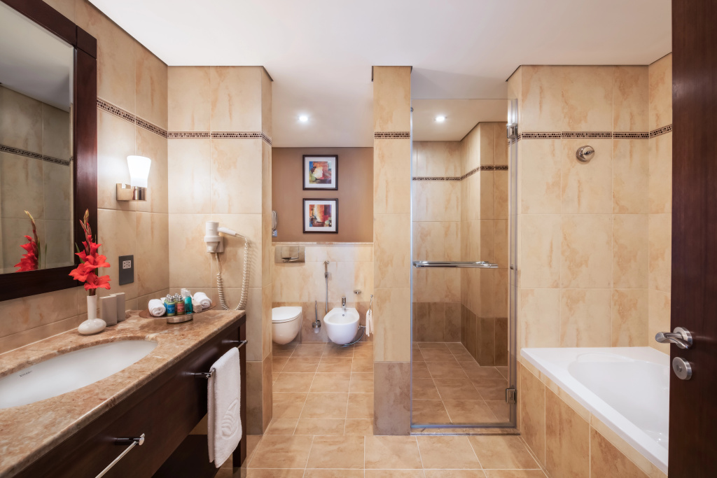 Отель Khalidiya Palace Rayhaan by Rotana