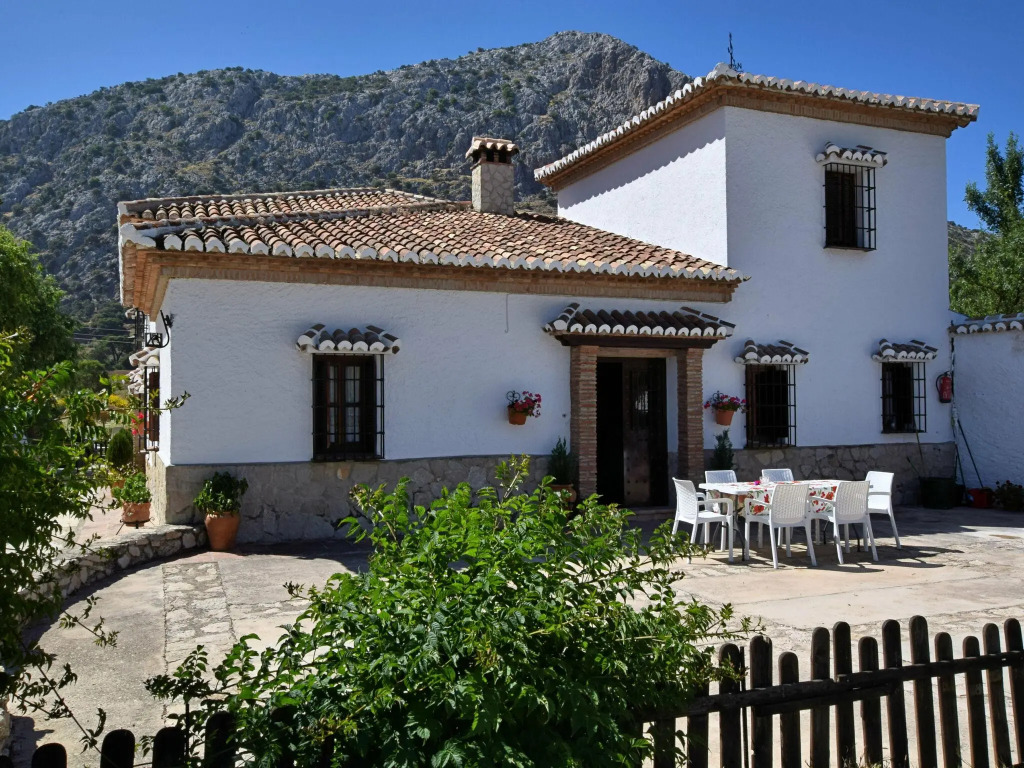 Luxurious Villa in Loja With Swimming Pool