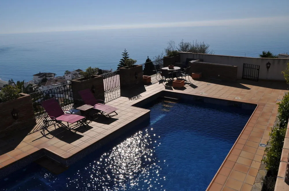 Welcome Inn Nerja guest house Luxury Bed & Breakfast