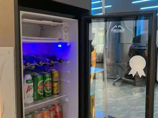 Ye and Chen E-sports Film Hotel (New Railway Station Evergrande Huafu Branch)