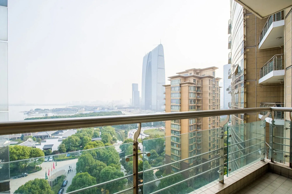 SZZD Crown Serviced Apartment