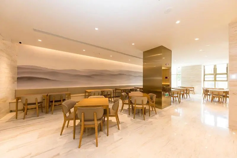Ji Hotel (Nanjing Ruanjian Avenue Metro Station)