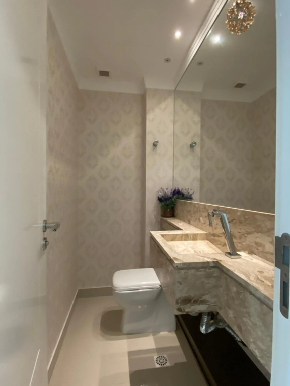 LINDO APARTAMENTO com 3 SUITES FINAMENTE MOBILIADO !