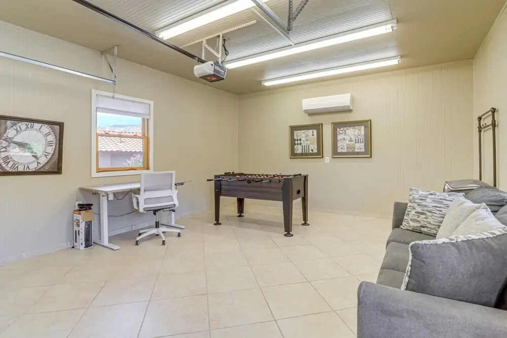 1/2 Mi to Airport Mesa! Hot Tub Haven w/ Mtn Views
