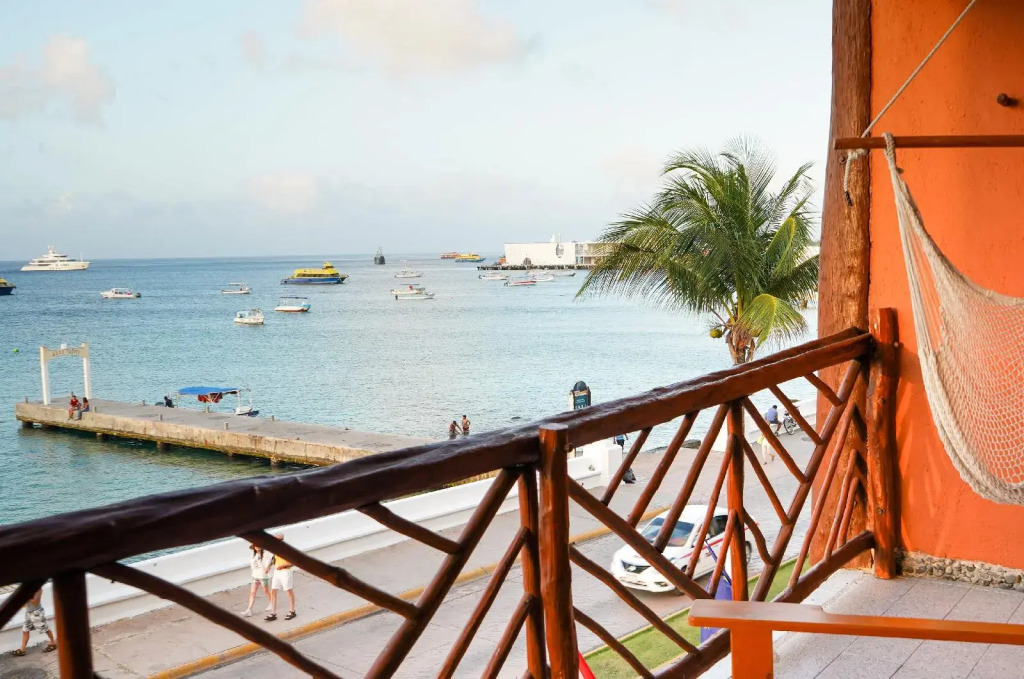 Hotel Vista del Mar with Beach Club access included