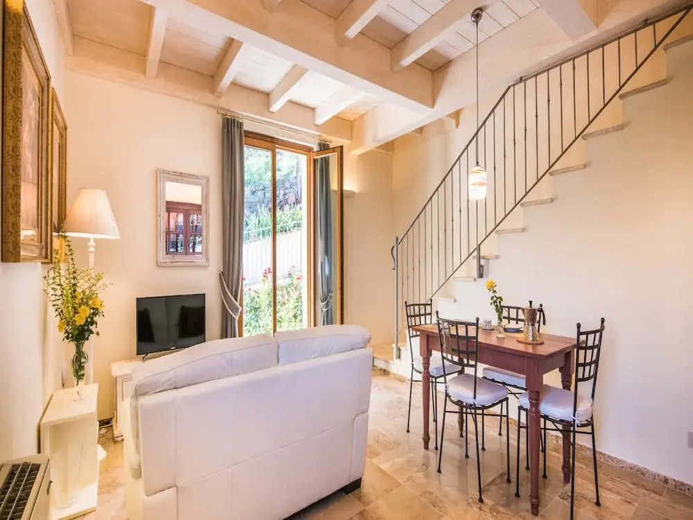 Charming apartment in Castellina in Chianti with garden